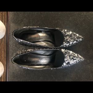 Louis Vuitton pumps